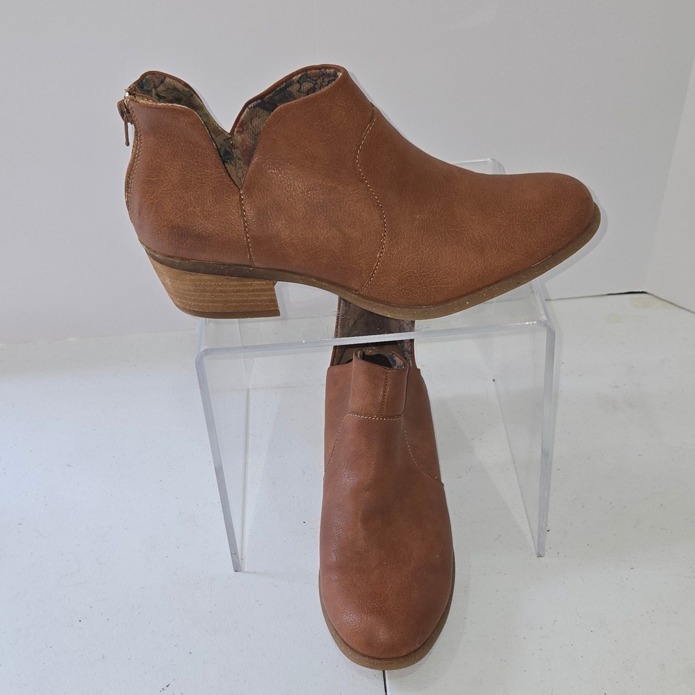b.o.c. Born Concept Womens Tan Brown Ankle Booties Block Heel Size 10M BC0018916
